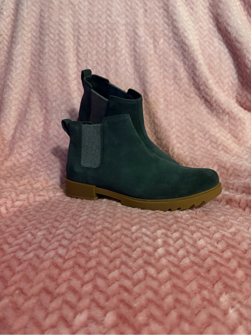 Sorel Women’s 'Emelie II Chelsea Bootie NWOT Original Box